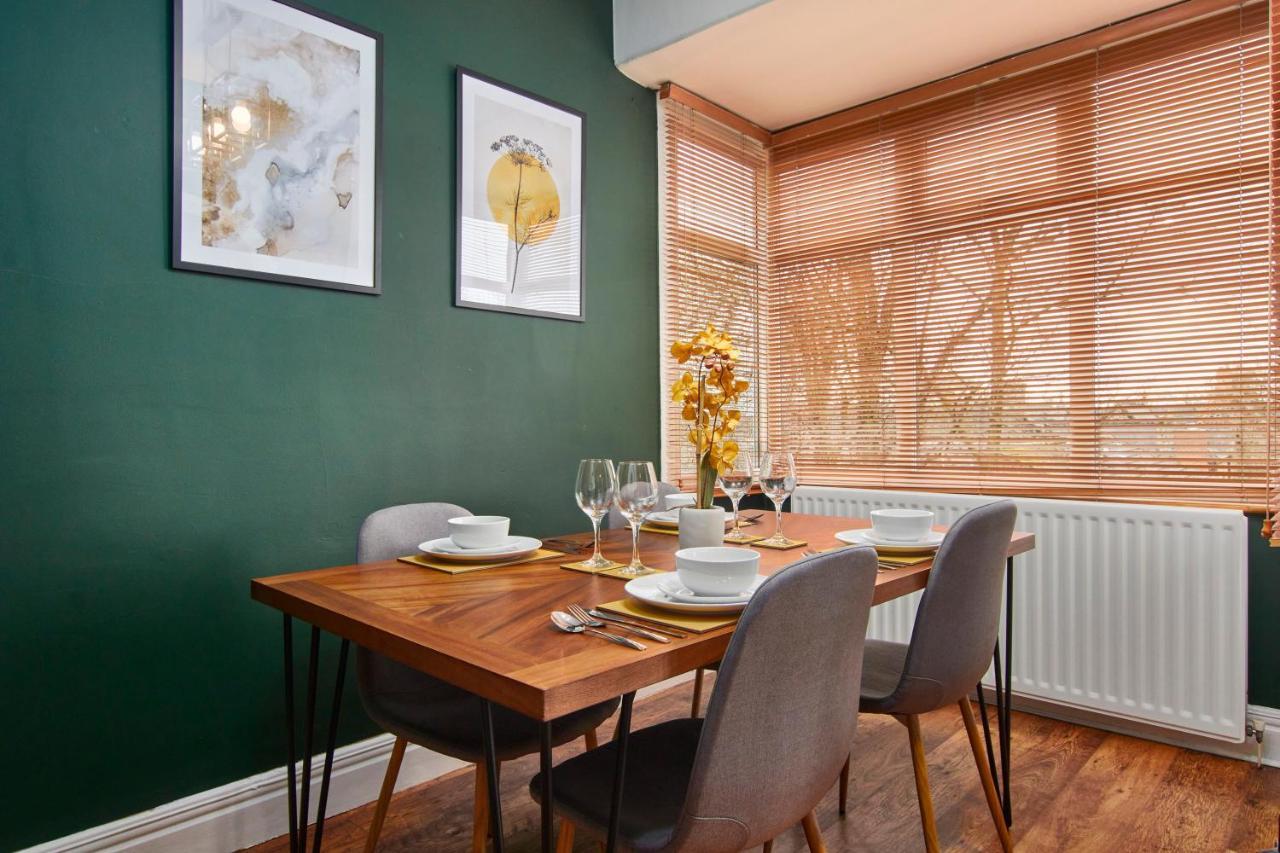 Stylish 2 Bedroom Flat - Close To Newcastle City Centre 게이츠헤드 외부 사진
